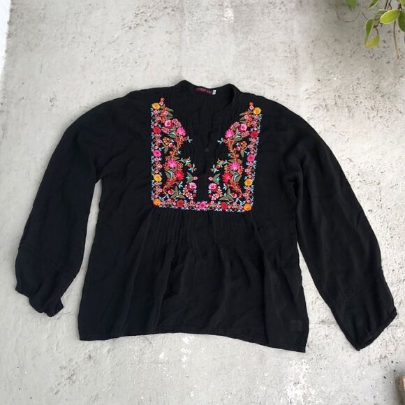 Johnny Was embroidered top - Picture 1 of 6